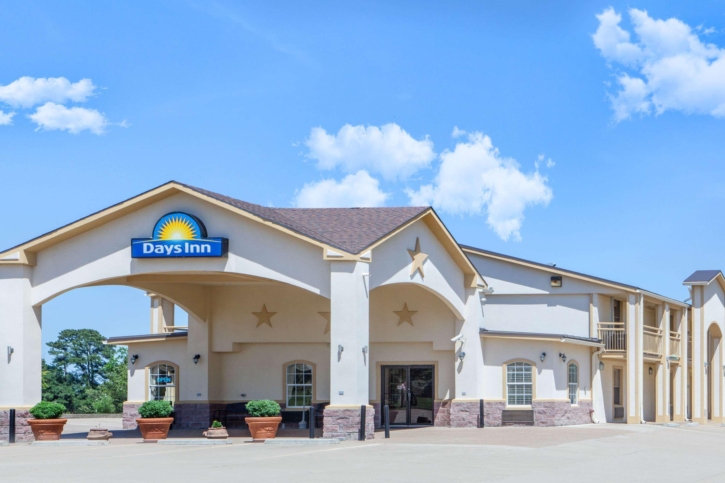 Days Inn By Wyndham Centerville Exterior photo